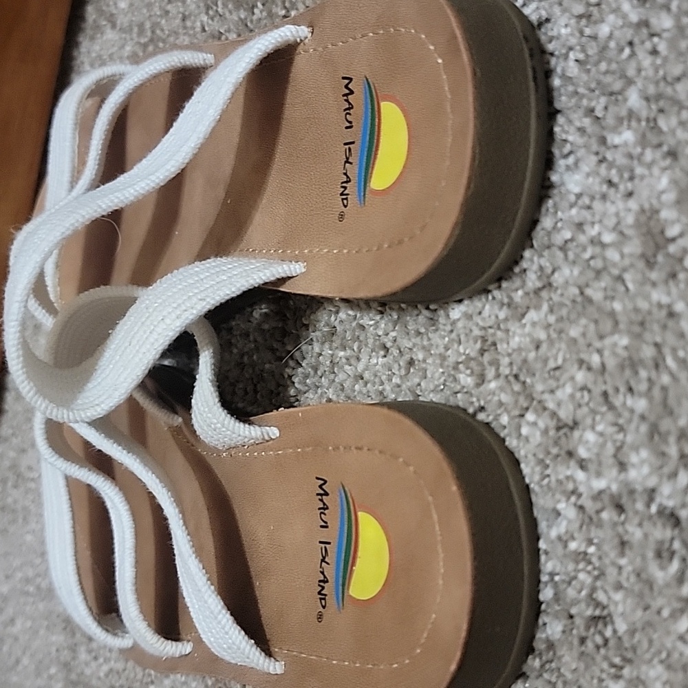Sandals - Picture 4 of 4